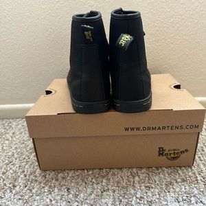 Dr. Martens black Sheridan size 7 in women.